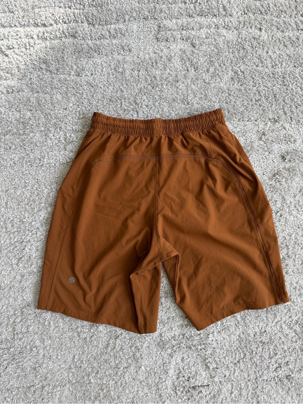 EUC Lululemon Men’s Size Small Pace Breaker Lined 9” Shorts